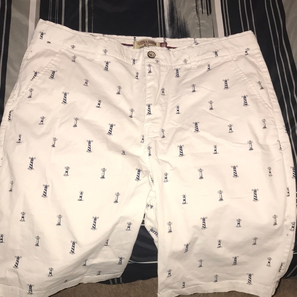 Hudson & Barrow men’s dress shorts